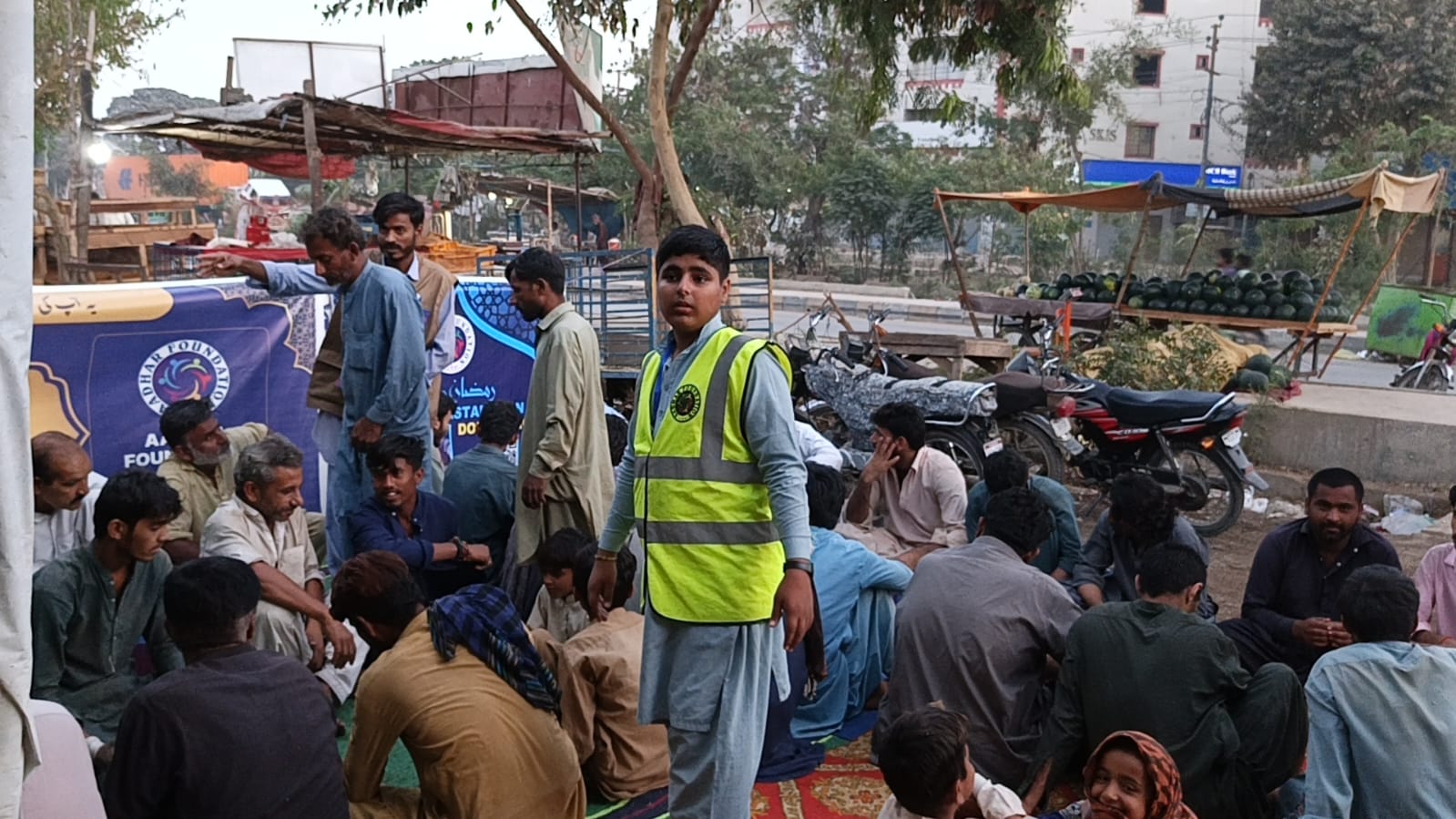 (22nd Iftari)🌙 بائیسواں افطار دسترخوان – بھینس کالونی کراچی